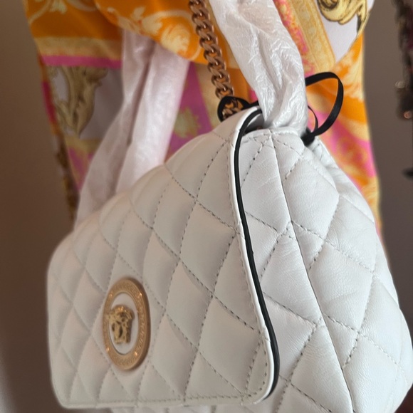 VERSACE WHITE NAPPA LEATHER QUILTED MEDUSA FLAP SHOULDER BAG BRAND NEW - Picture 8 of 16